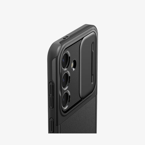 ACS07313 - Galaxy S24 Ultra Case Optik Armor in Black showing the back